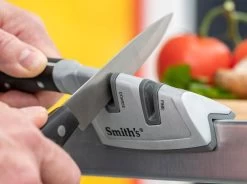 Gourmet Edge Grip Pull-Through Sharpener -Messer Rabatt kitcheniq gourmet edge grip pull through sharpener 09ew51181 4 1280x1280